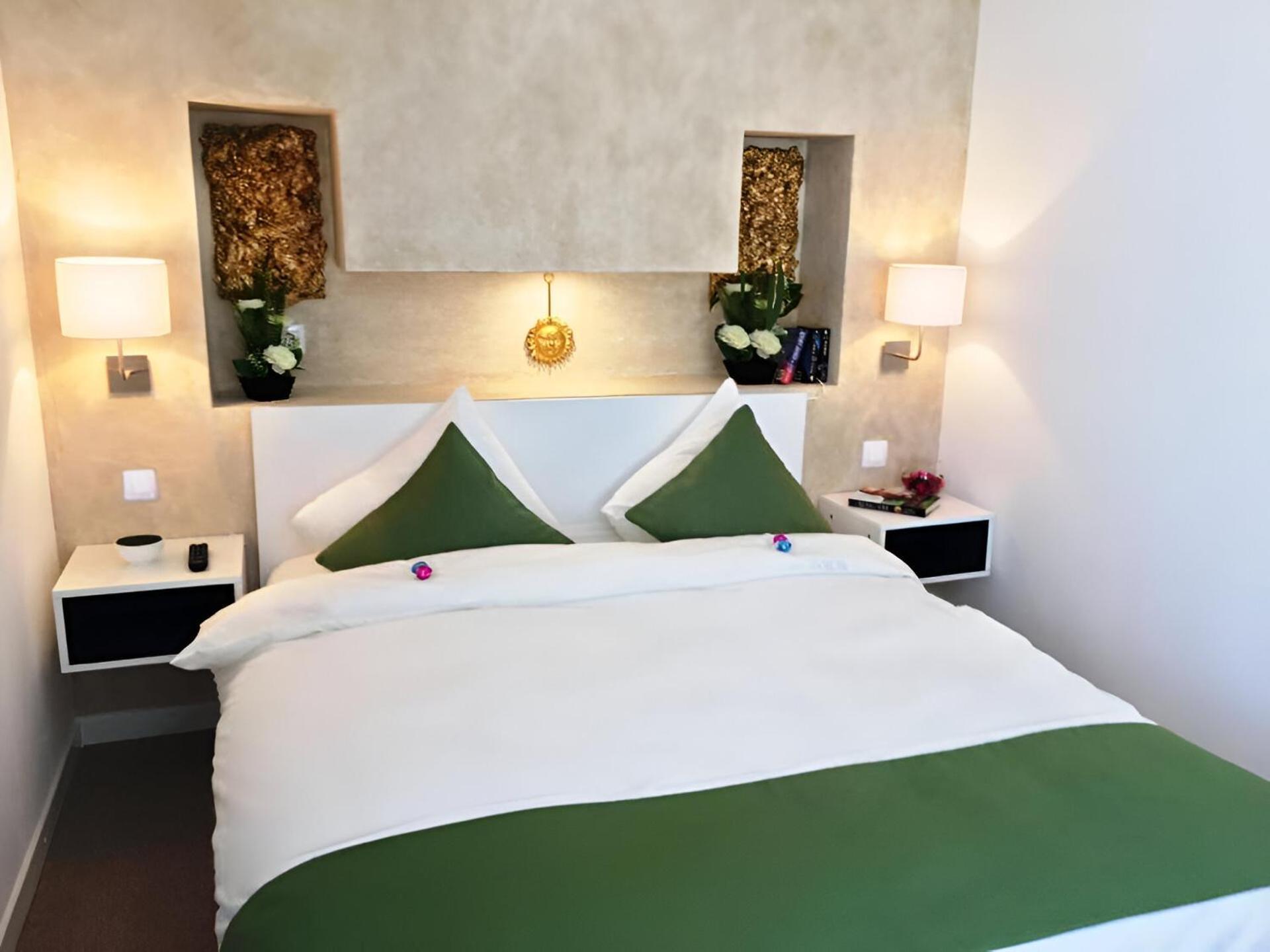 Csiki Hotel เมียร์คูรา-ชุค ภายนอก รูปภาพ